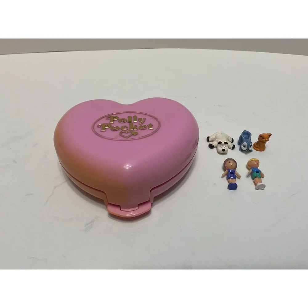 Vintage 1989 Bluebird Polly Pocket Pink Heart House Compact with 5‎ Figures